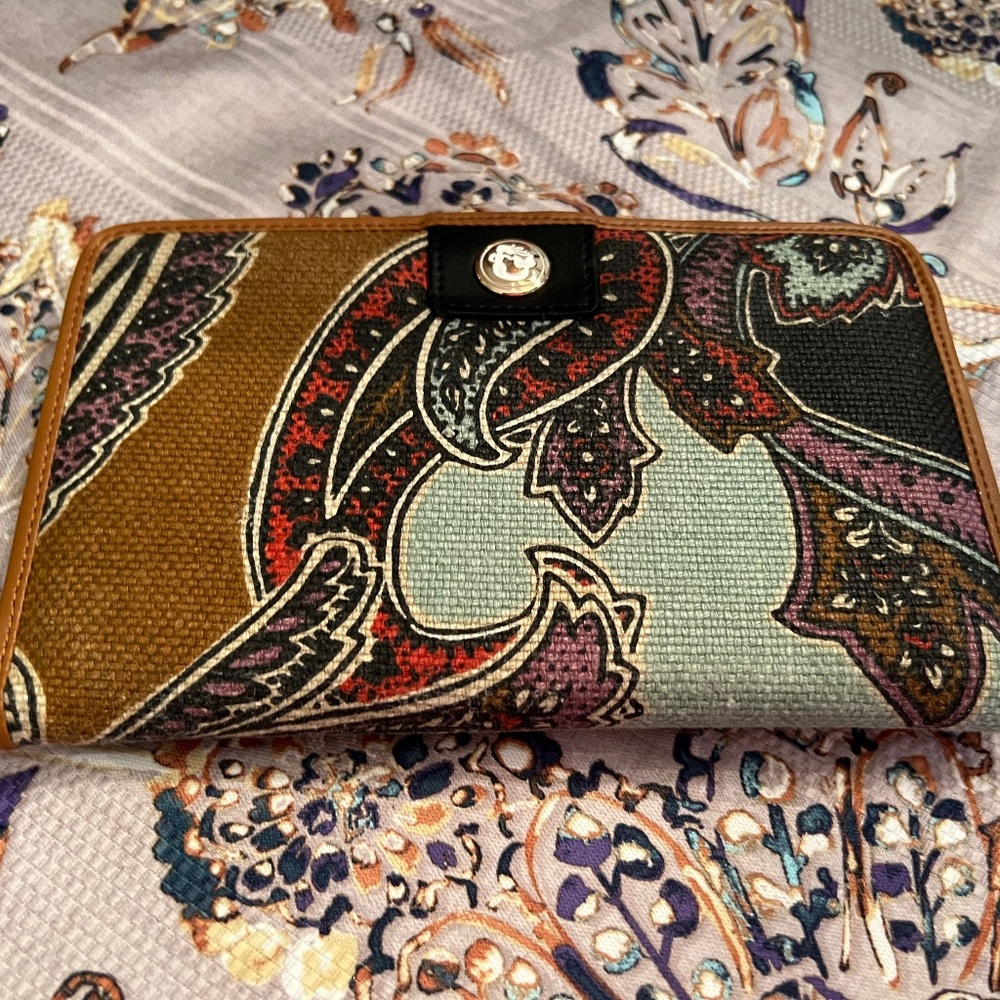 Spartina 449 Cora Snap Wallet